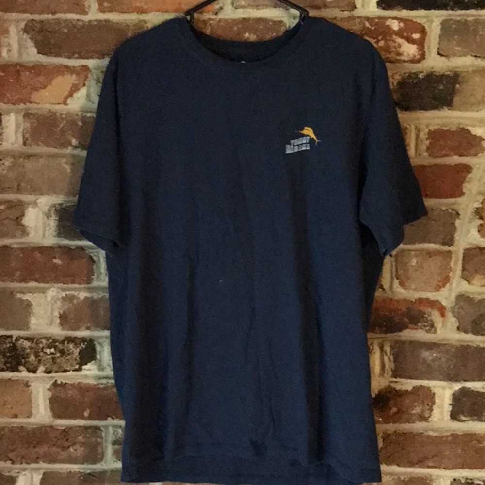 Men’s Tommy Bahama t shirt